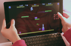 Jet Pac touch screen controls